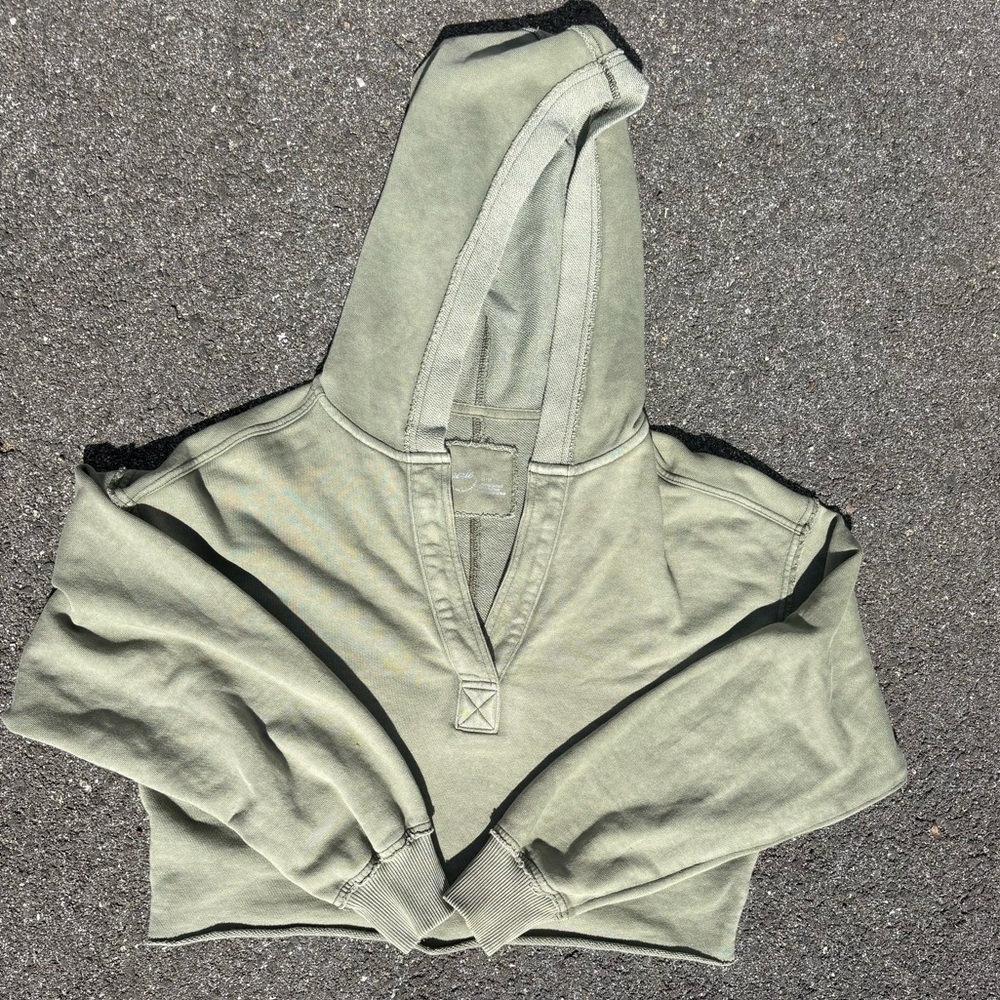 Aerie Sage Green Women's Cropped Hoodie